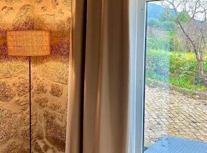 ファームステイ Quinta Da Porta - Solar De Vale de Prazeres